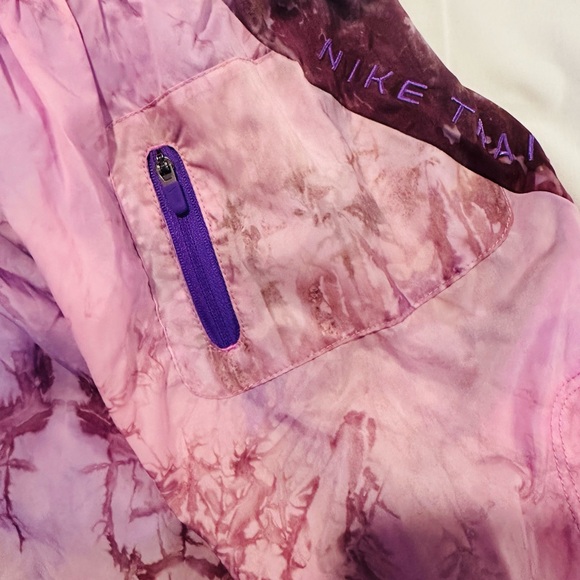 NIKE TRAIL RUNNING Shorts- women size Medium- Purple - Picture 5 of 8